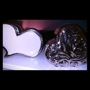 A set of (2) vintage hearts